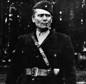 Tito (2)